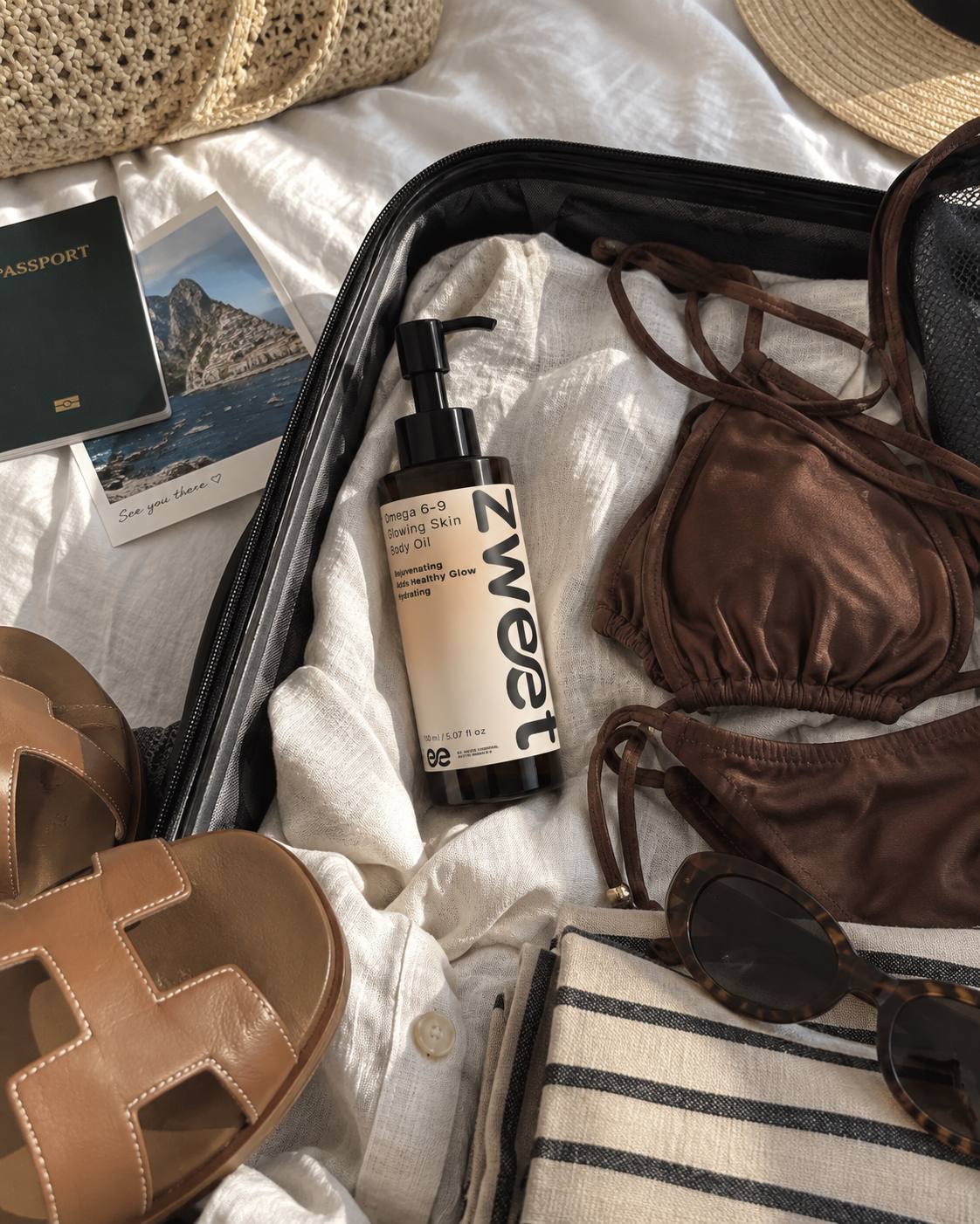 Producto Zweet Cosmetics con accesorios lifestyle para imagen de cosmética natural y rutina diaria